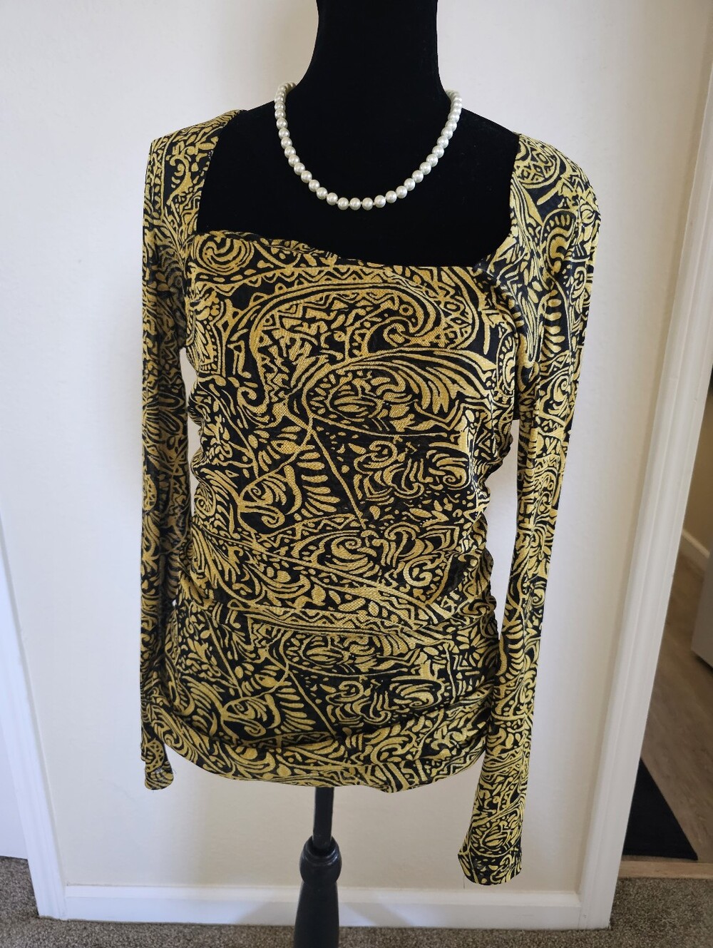 4 Blouse Bundle - Picture 4 of 9